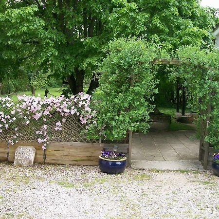 Chez Scallan B&B Sens sur Seille Dış mekan fotoğraf
