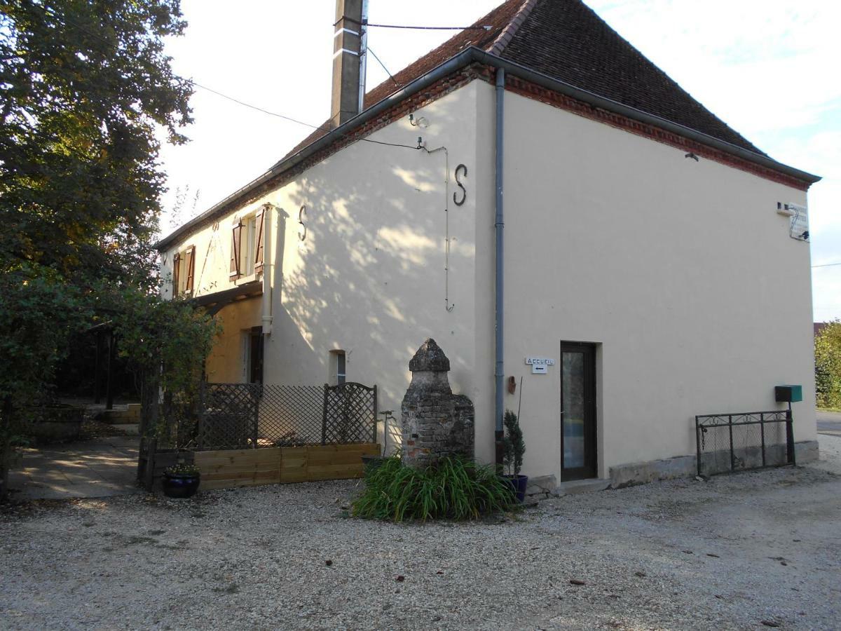Chez Scallan B&B Sens sur Seille Dış mekan fotoğraf